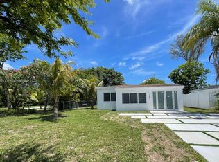 1401 NE 178th St, North Miami Beach, FL 33162