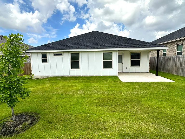 5202 White Rose Dr — Photo 23