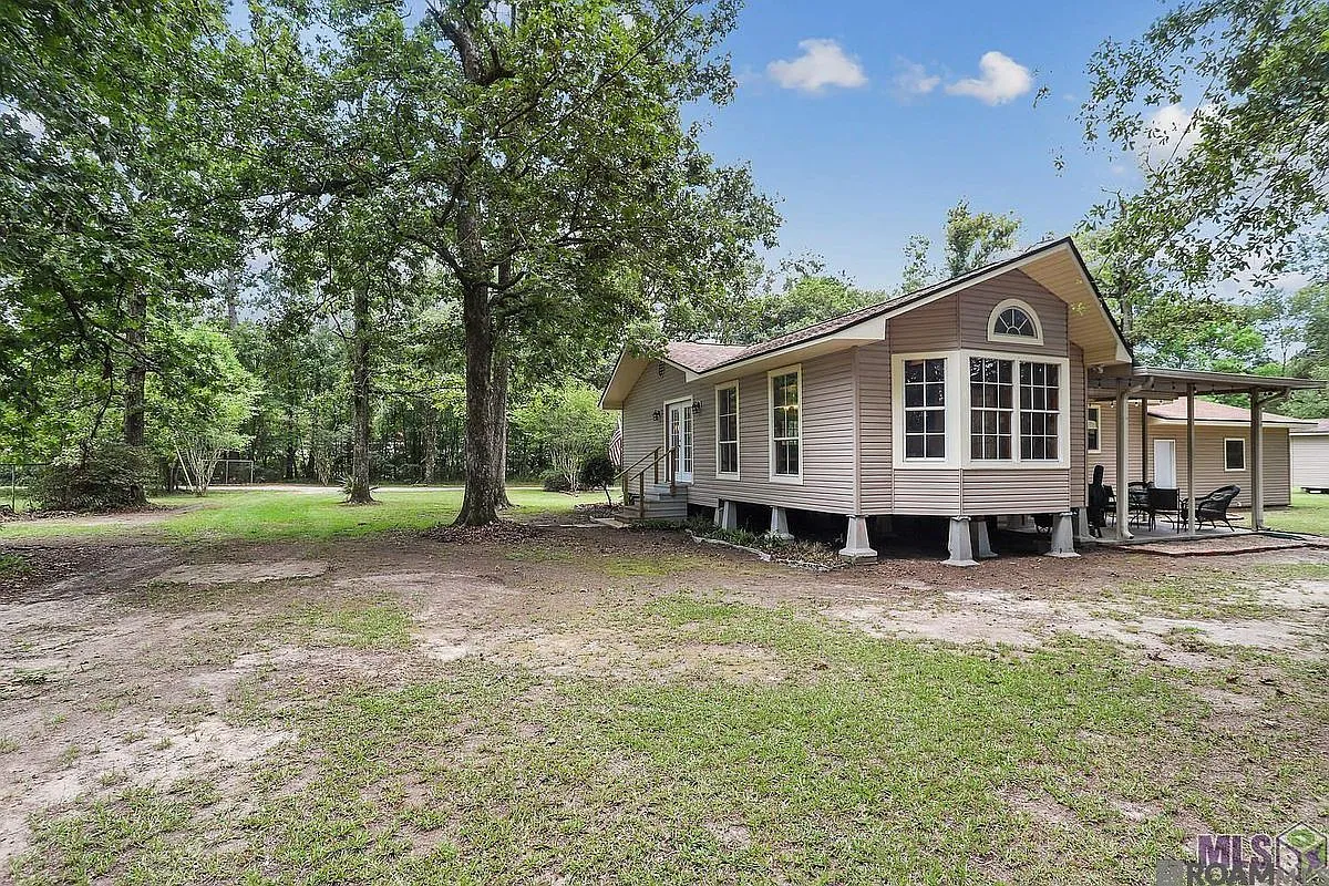 Building Photo - 28081 Charley Watts Rd #1
