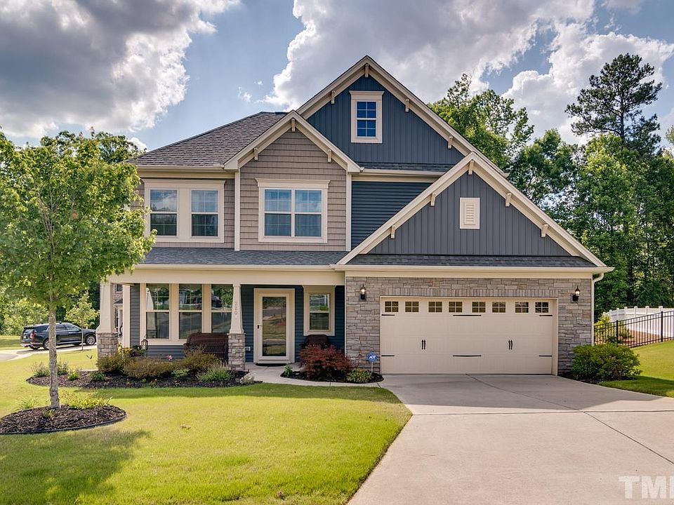 1st image of 220 Dogwood Blossoms Dr