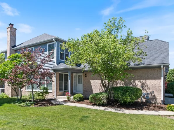 323 Collin Cir, Bloomingdale, IL 60108