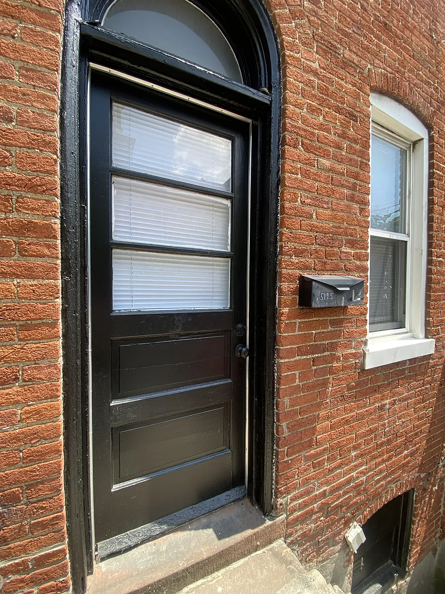 Building Photo - 519 1/2 S Prince St