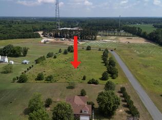 26 Jan Hall Rd, Cape Charles, VA 23310