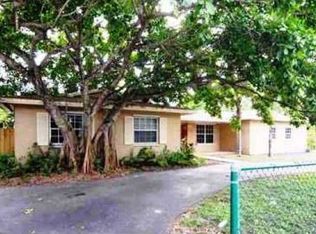 10600 Killian Dr, Miami, FL 33176