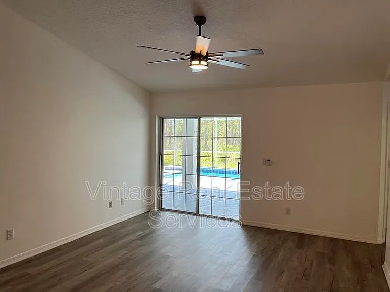 9411 Willow Cove Ct — Photo 15