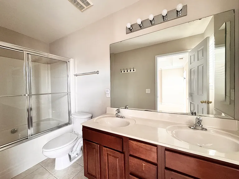 12773 Bullock Greenway Blvd — Photo 9