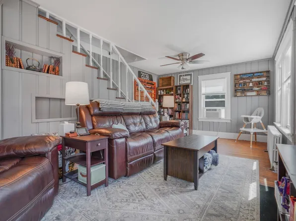 1894 Fall River Ave, Seekonk, MA 02771