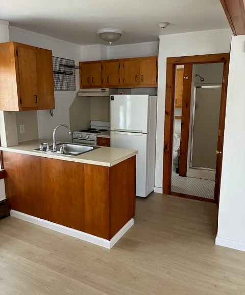 24 Perkins Ave #7 — Photo 3