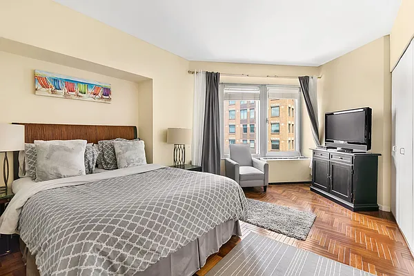 Rented by Compass | media 14