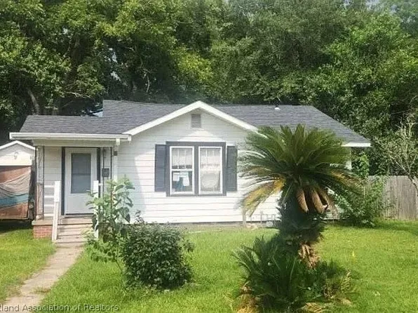 106 Pace Pkwy, Cantonment, FL 32533