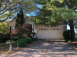 11073 Kohrs Ln, Saint Louis, MO 63123
