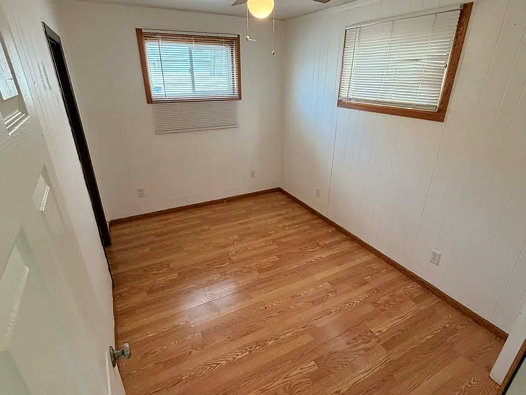 11105 McGovney St — Photo 10
