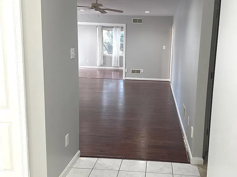 364 Phoenix Dr — Photo 5