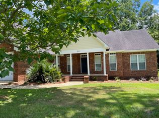 266 Willow Lake Dr, Leesburg, GA 31763