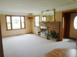 2412 Dean Dr, New Castle, PA 16101