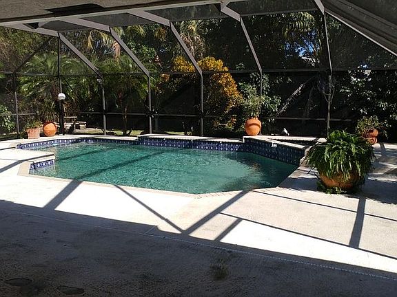 3rd image of 480 E Mount Vernon Dr