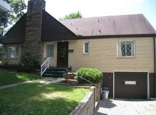 510 Hulton Rd, Oakmont, PA 15139