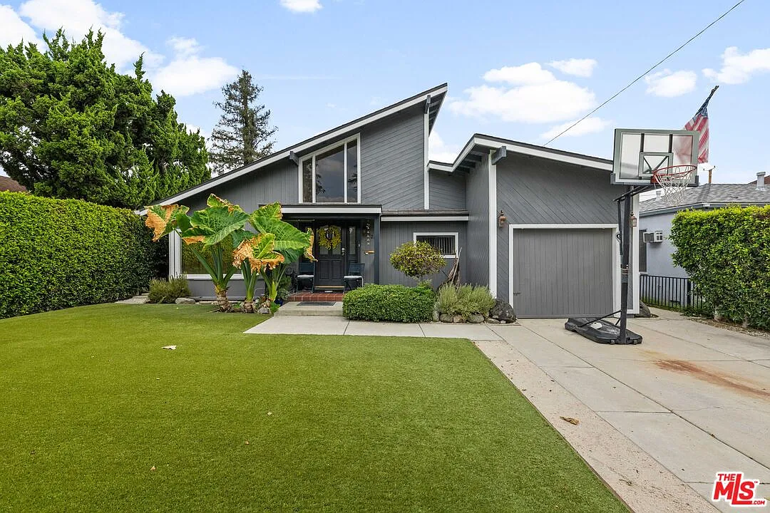 4 bed, 2.0 bath, 1997 sqft, $10,000 — Photo 2