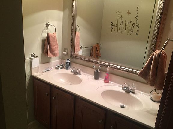 4th image of 4206 Green Park Dr