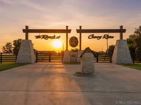 S Ranch Rd, Collinsville, OK 74021