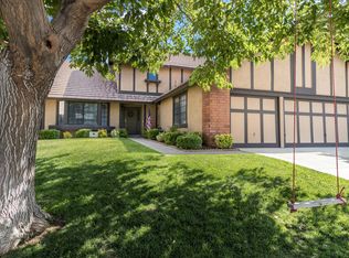 3136 Wellington Dr, Palmdale, CA 93551