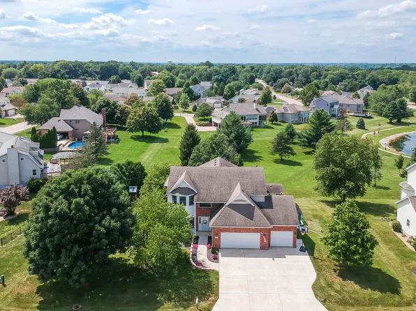 504 Trotter Dr, Heyworth, IL 61745