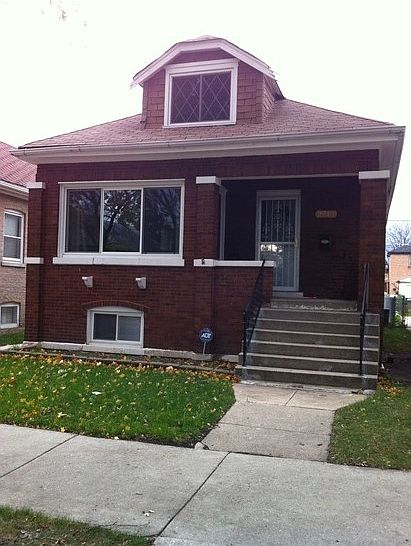 1st image of 2714 N Moody Ave