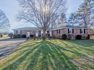 7 Hadley Pl, Hadley, MA 01035