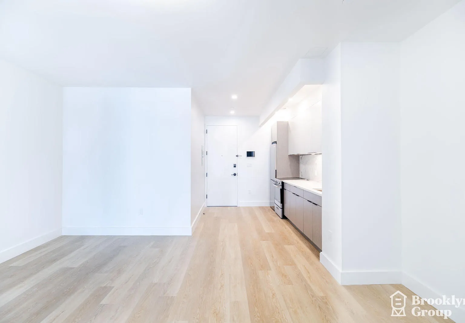 3308 Glenwood Road — Photo 3