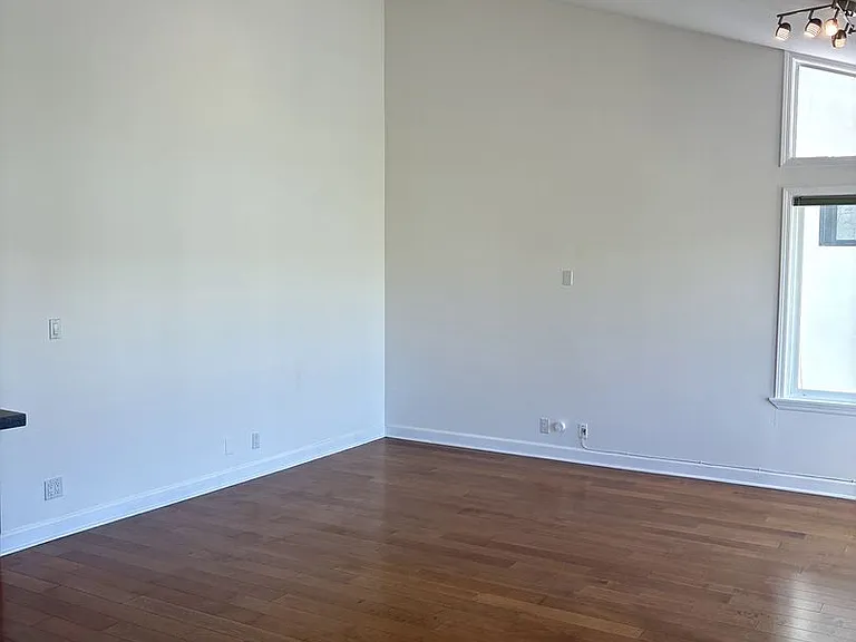 3853 Sunset Ln — Photo 7