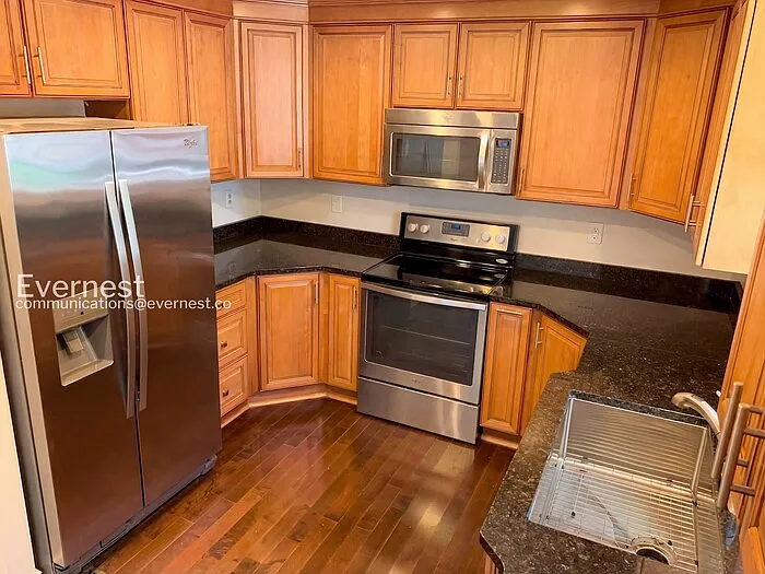 2316 Horsley Dr — Photo 3