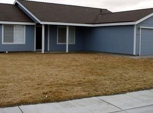1665 Round Up Rd, Fernley, NV 89408