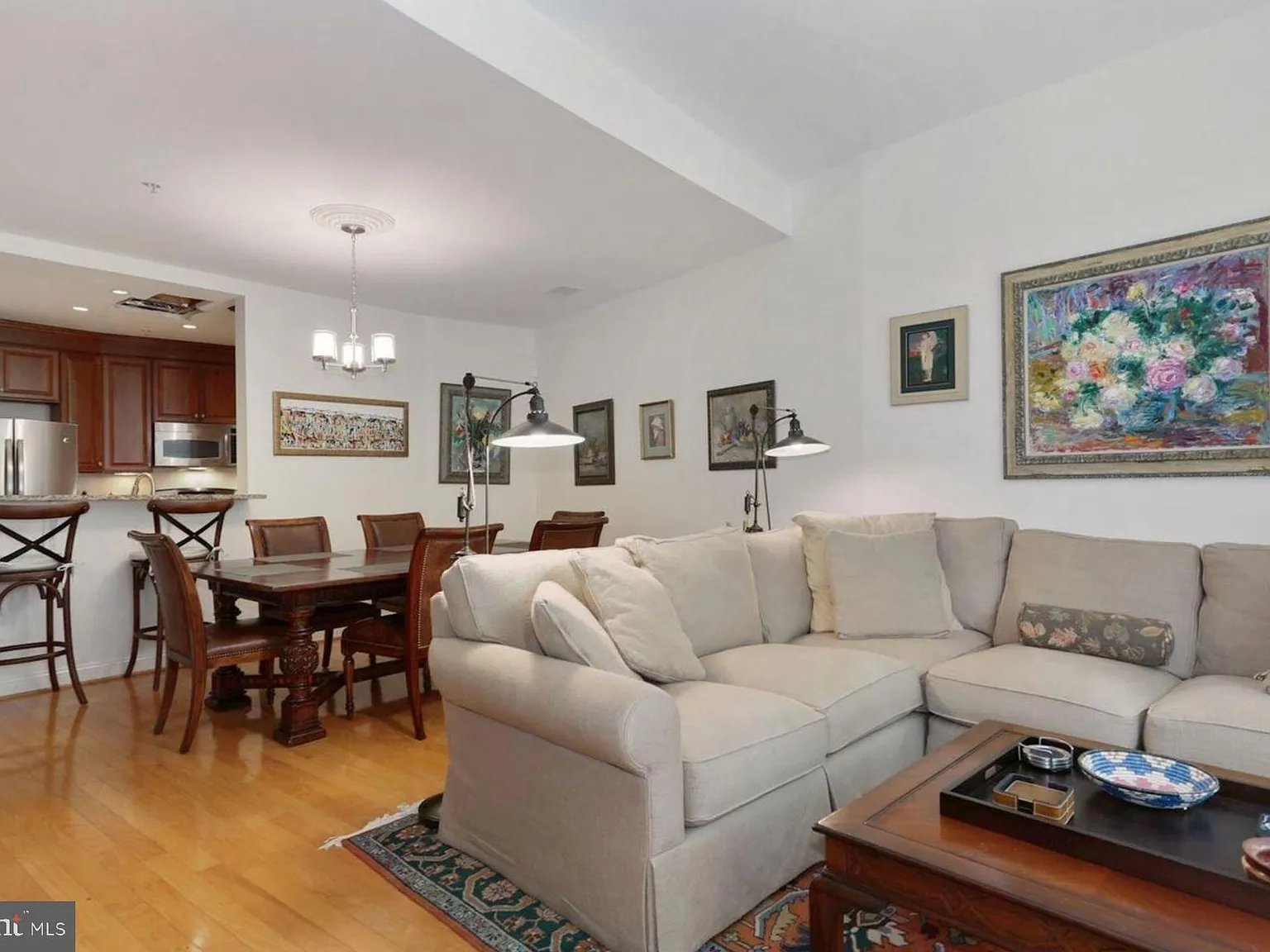 Meridian Crescent — Photo 4