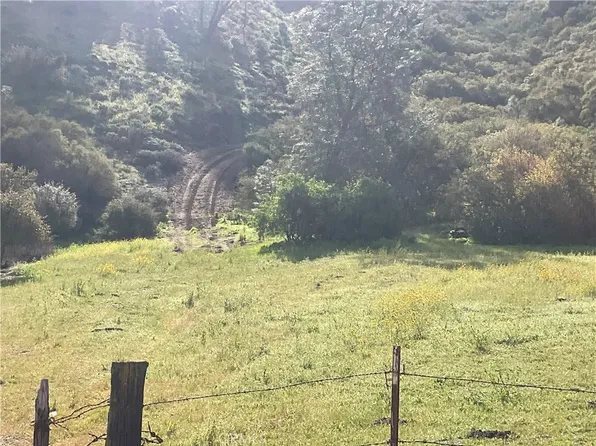 64031 Lockwood Rd, Bradley, CA 93426