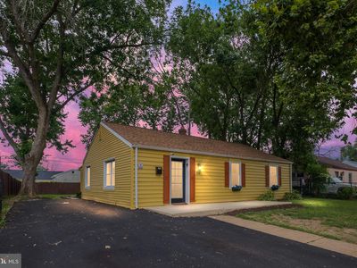 319 Howell Dr, New Castle, DE, 19720