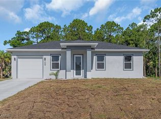 313 Vermont Way, Lehigh Acres, FL 33936