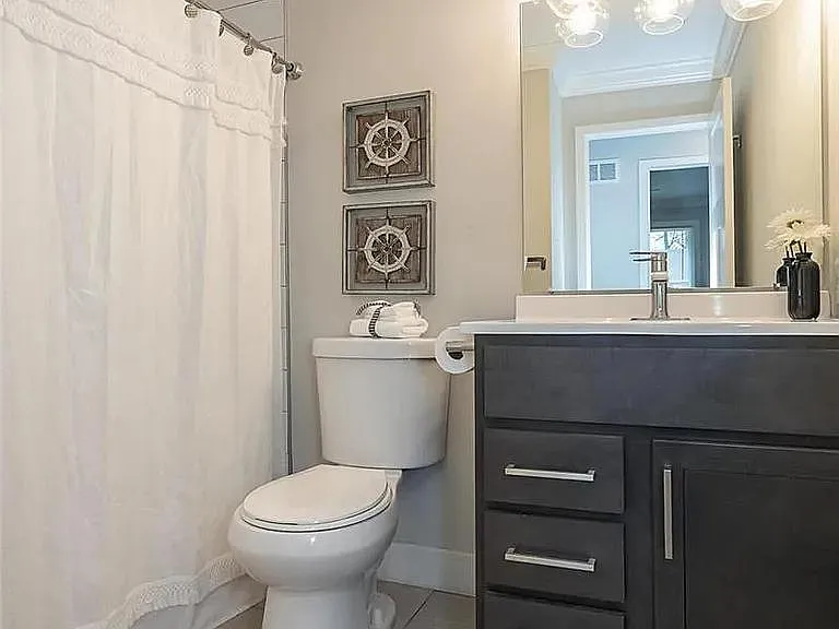 801 Clover Ln — Photo 7