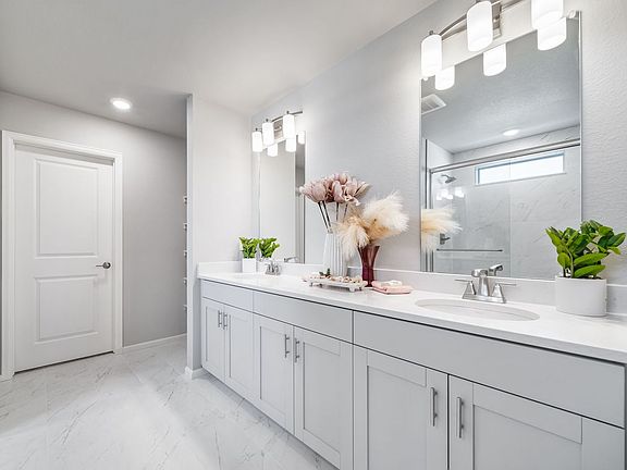 Primary bathroom of Triumph floorplan