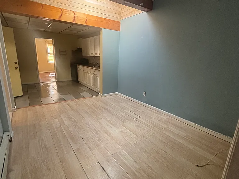 141A New Hyde Park Rd #141A — Photo 4
