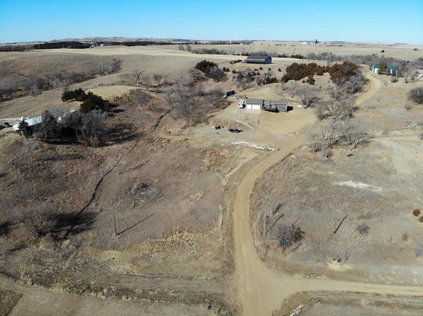 5903 Rolling Hills Rd, Springfield, SD 57062
