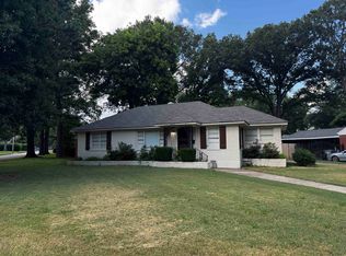 4872 Carnes Ave, Memphis, TN 38117
