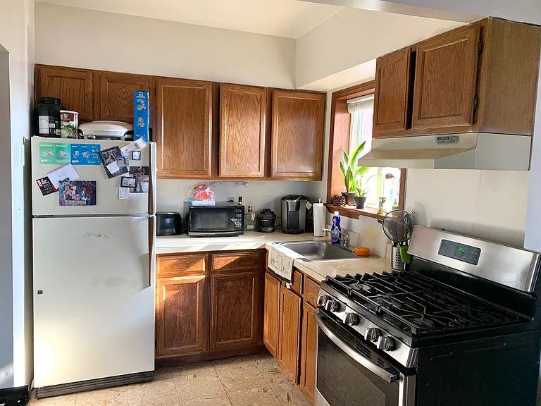 31-32 44th St #3 — Photo 3