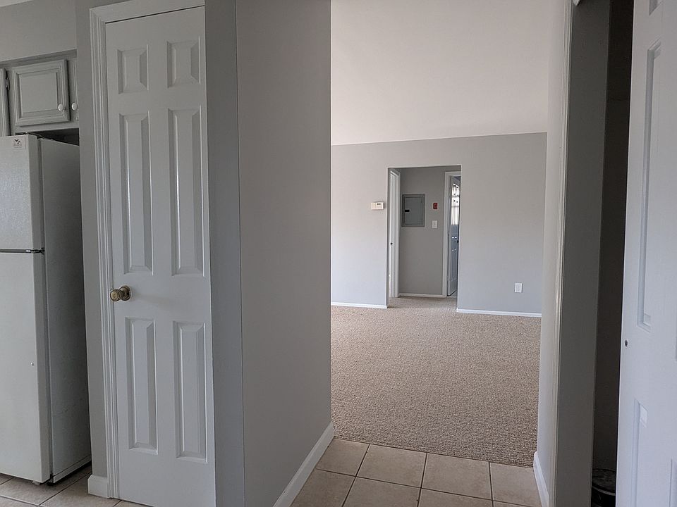 Shows apartment Entry from the main door to the unit.