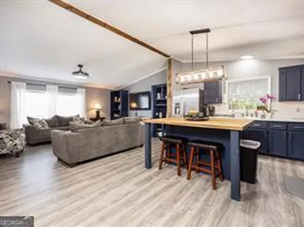 267 Kelly St, Hoboken, GA 31542