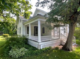 792 Cross Rd, Phelps, NY 14532