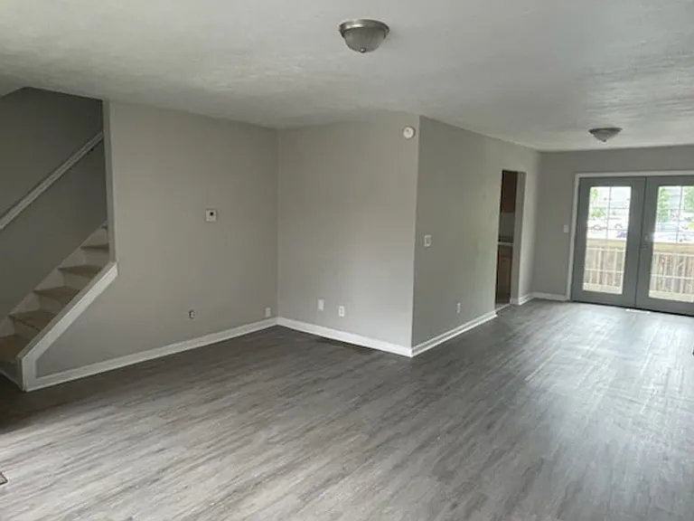 3228 Kanawha Terrace — Photo 3