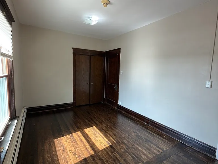 319 Chicago Ave #2 — Photo 14