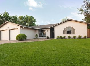 807 NW 49th St, Lawton, OK 73505