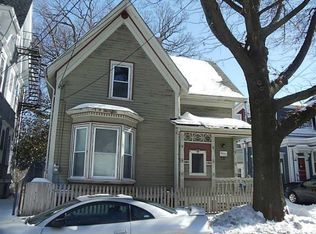 73 Oakland Ave, Providence, RI 02908