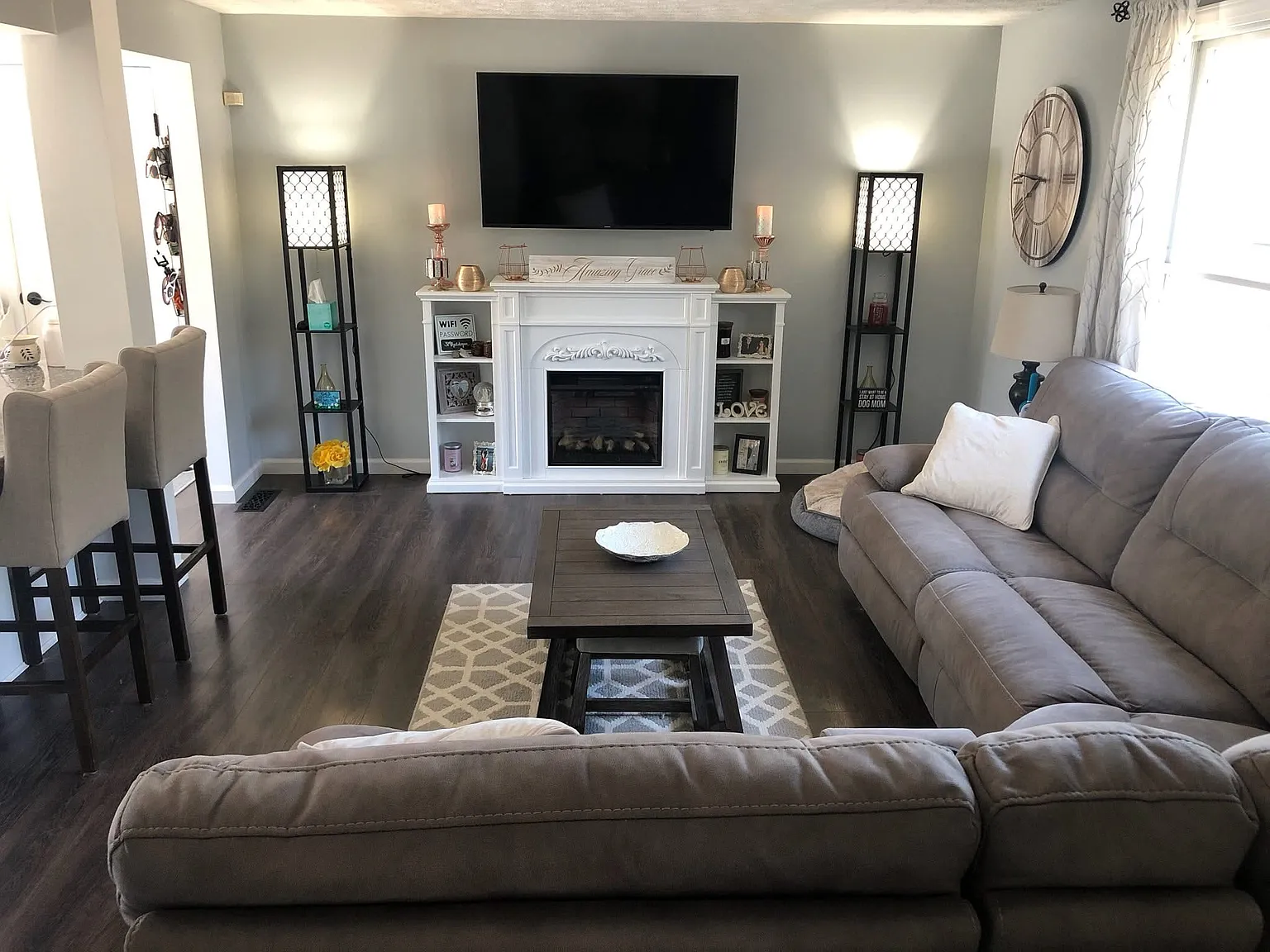 3 bed, 2.5 bath, 1800 sqft, $3,350 — Photo 2